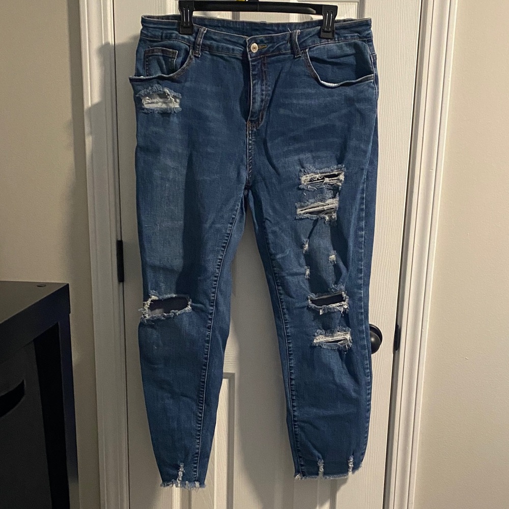 Distressed Stretch Blue Jeans